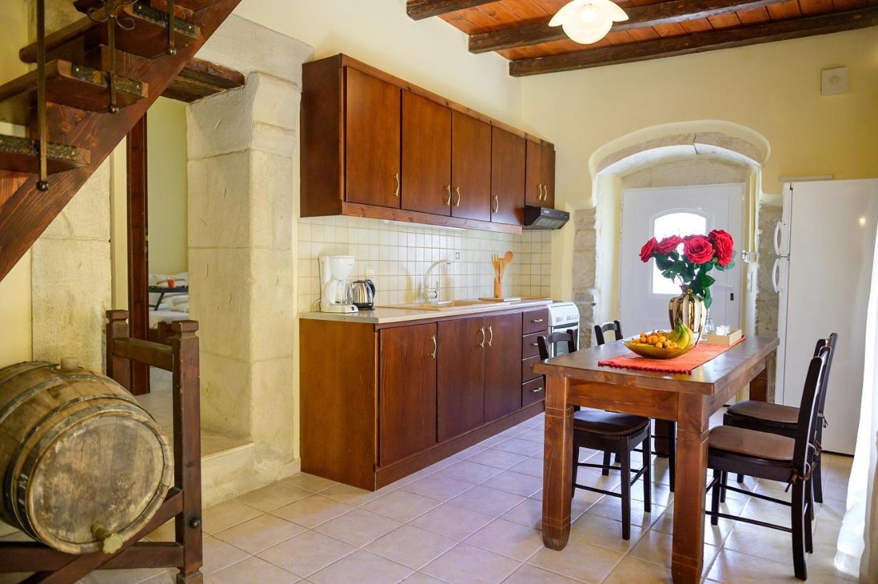 Kamilari Filoxenia Villa Bagian luar foto